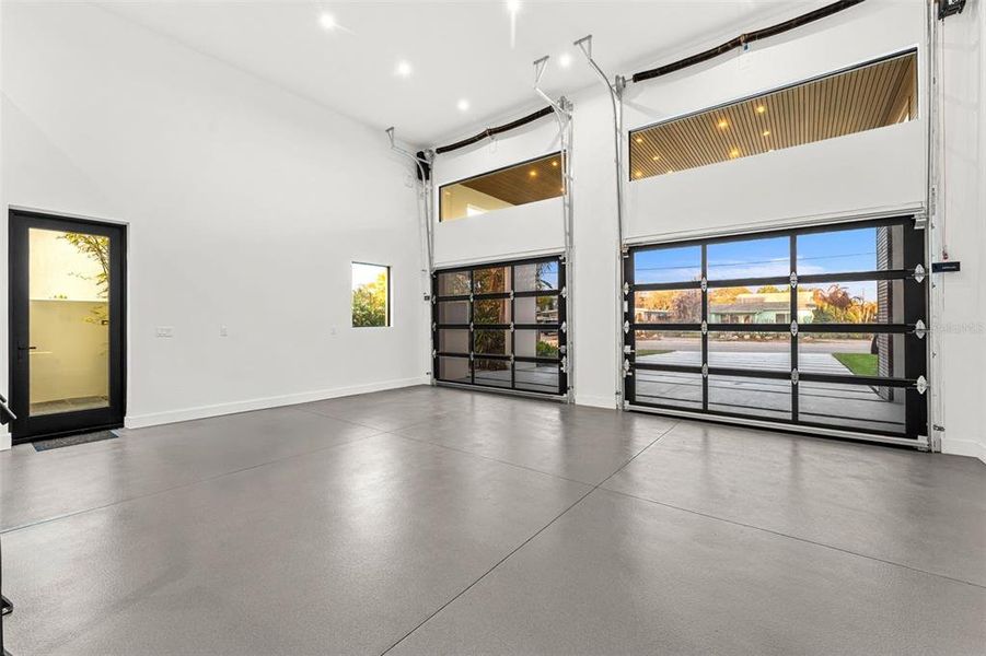 Spacious, unfurnished interior of a new home in , New Smyrna Beach (Image 52).