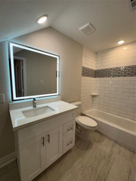 one of 4 full baths