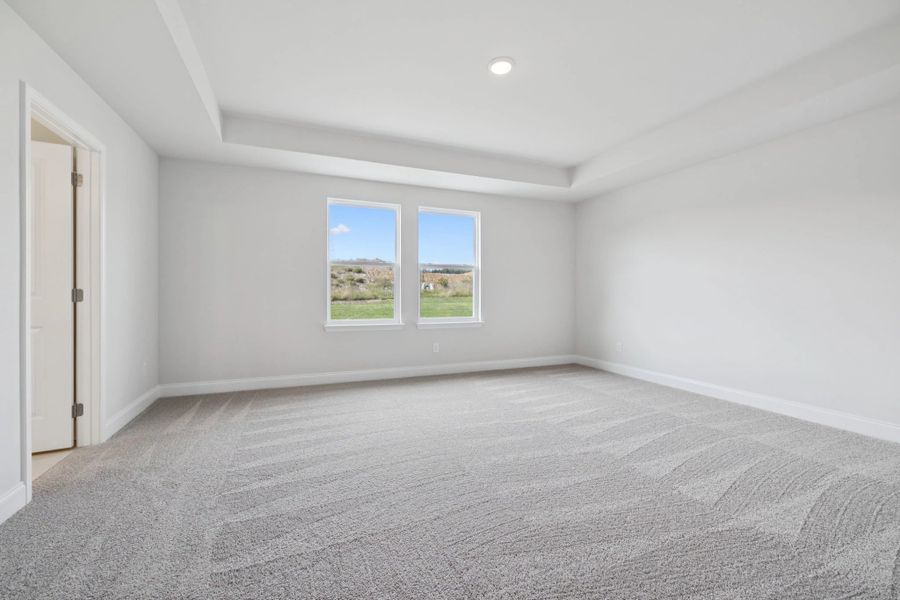 Spacious, unfurnished interior of a new home in Cades Bluff, Lebanon (Image 32).