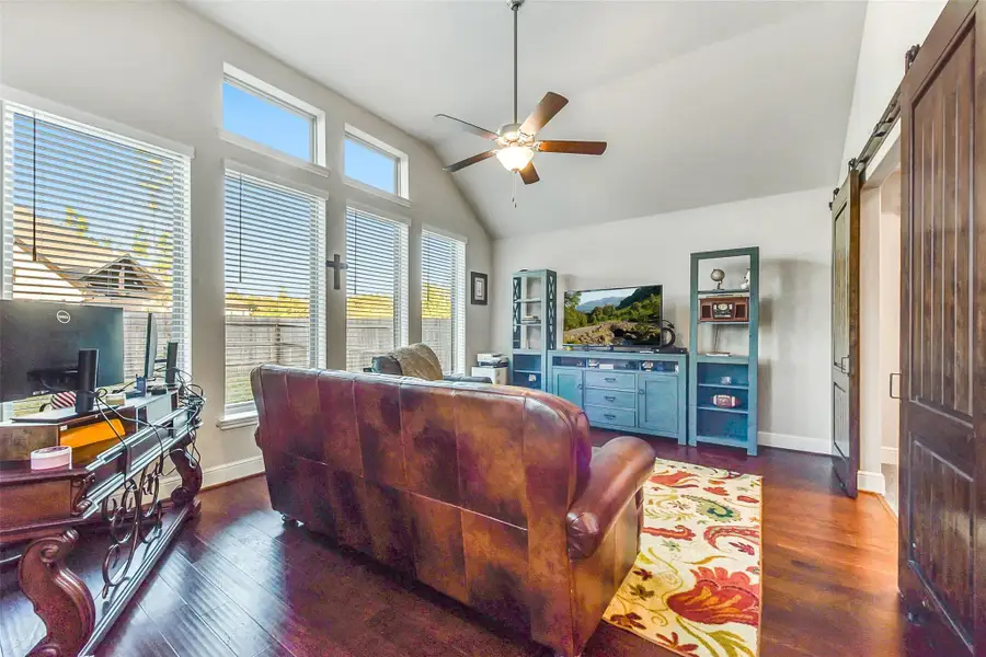 Furnished interior view inside a new home in ARTAVIA 65', Conroe (Image 9).