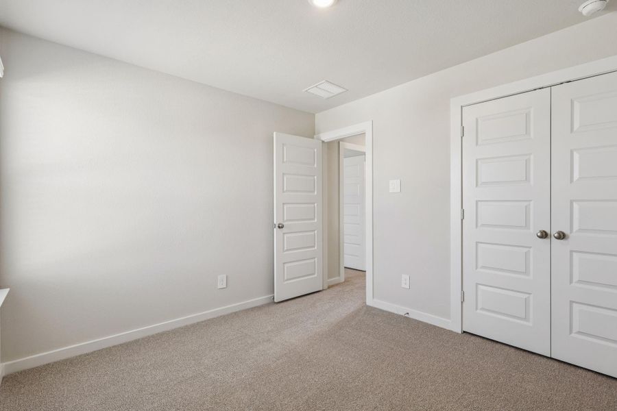 Photo is not of the actual home, but is an inspirational photo of builder’s model home and may depict options, furnishings, and/or decorator features that are not included Photo is not of the actual home, but is an inspirational photo of builder’s model home and may depict options, furnishings, and/or decorator features that are not included