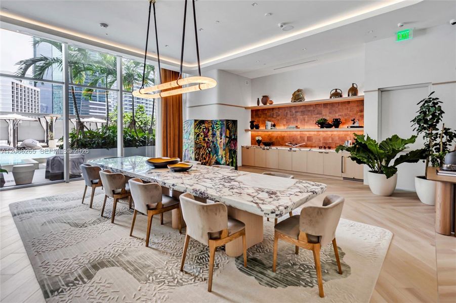 Community amenities in , Miami (Image 32).