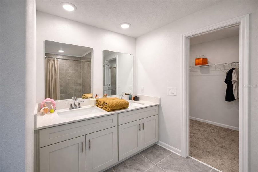 Furnished interior view inside a new home in , Eagle Lake (Image 19).