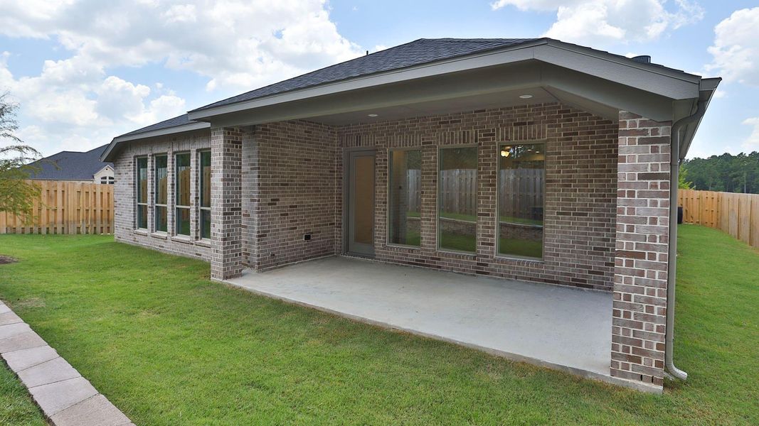 Exterior details and patio area of a home in COLTON, Todd Mission (Image 3).