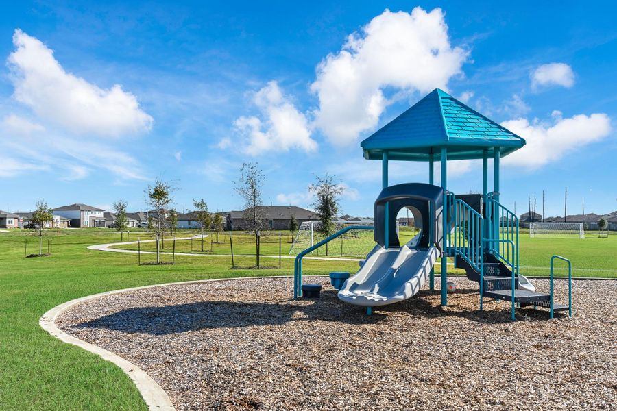 Community amenities in Caldwell Crossing, Iowa Colony (Image 19).