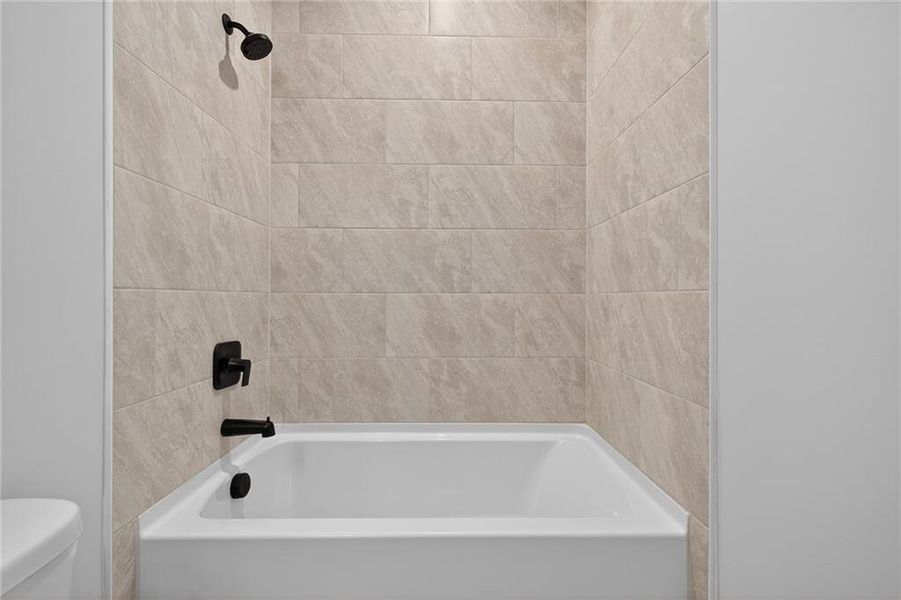 Close-up of interior finishes inside a home in 1871 Hollywood, Atlanta (Image 7).