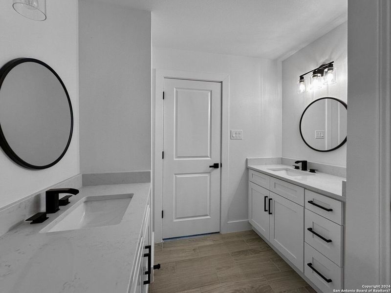 Furnished interior view inside a new home in , Blanco (Image 8).