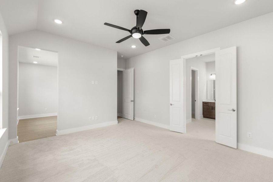 Spacious, unfurnished interior of a new home in Inspiration Collection 60 at Painted Tree, McKinney (Image 20). Spacious, unfurnished interior of a new home in Inspiration Collection 60 at Painted Tree, McKinney (Image 20).