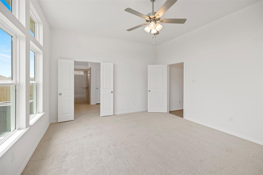 Spacious, unfurnished interior of a new home in Southern Pointe, College Station (Image 14). Spacious, unfurnished interior of a new home in Southern Pointe, College Station (Image 14).