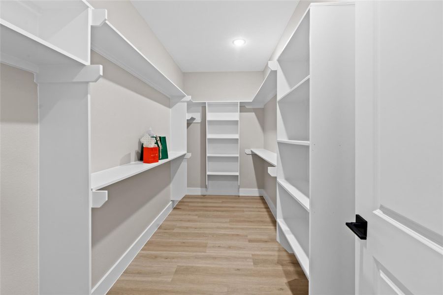 Spacious, unfurnished interior of a new home in , Spring (Image 18).