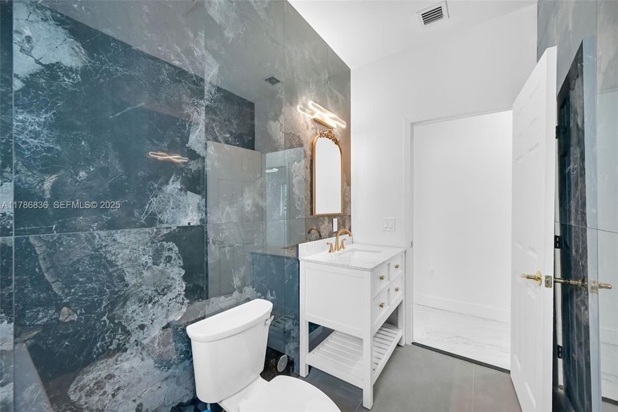 Furnished interior view inside a new home in , Hollywood (Image 9).