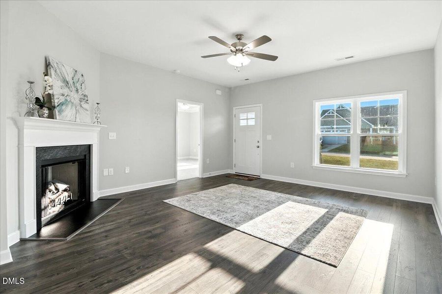 09-203 Dunbar Hill-9