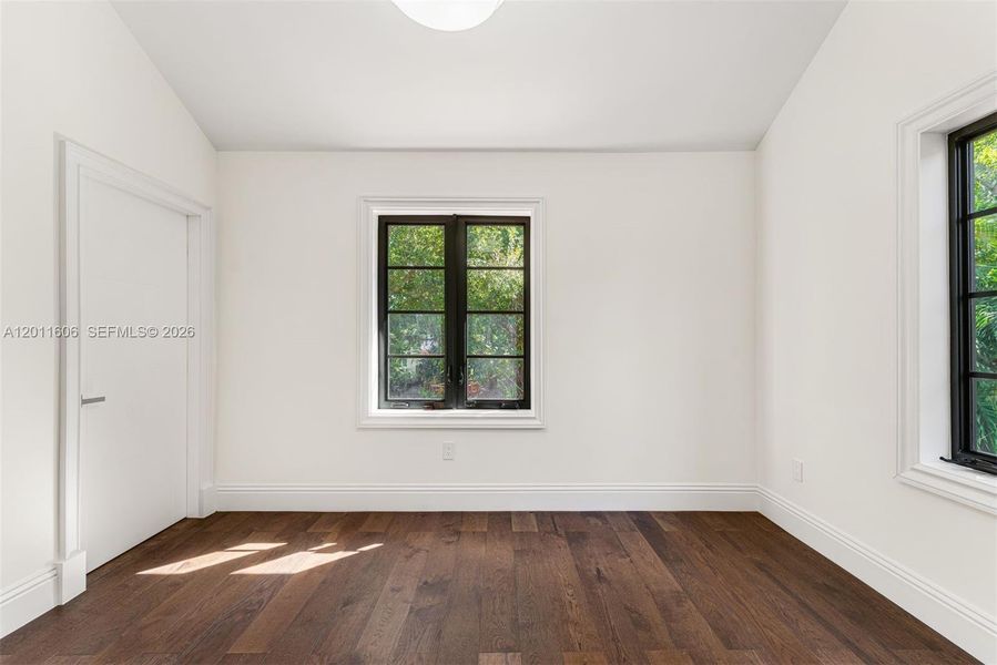 Spacious, unfurnished interior of a new home in , Miami (Image 20).