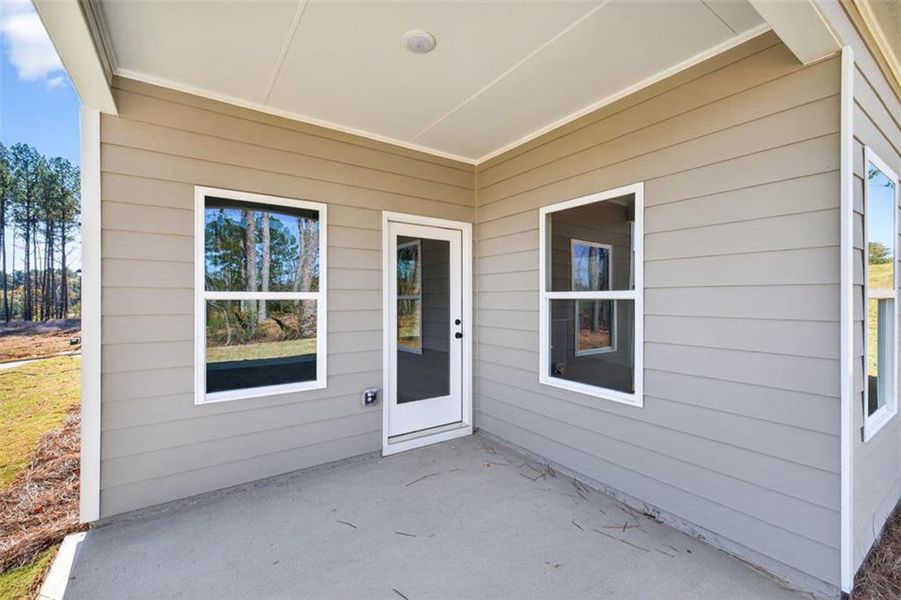 Exterior details and patio area of a home in Allen Manor, Hoschton (Image 4).