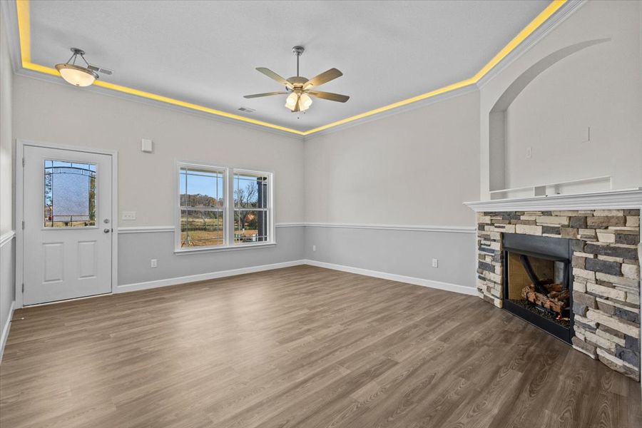 Representative unfurnished interior of a home built from the Morgan by Enchanted Homes in Lonesome Dove, San Antonio (Image 17).