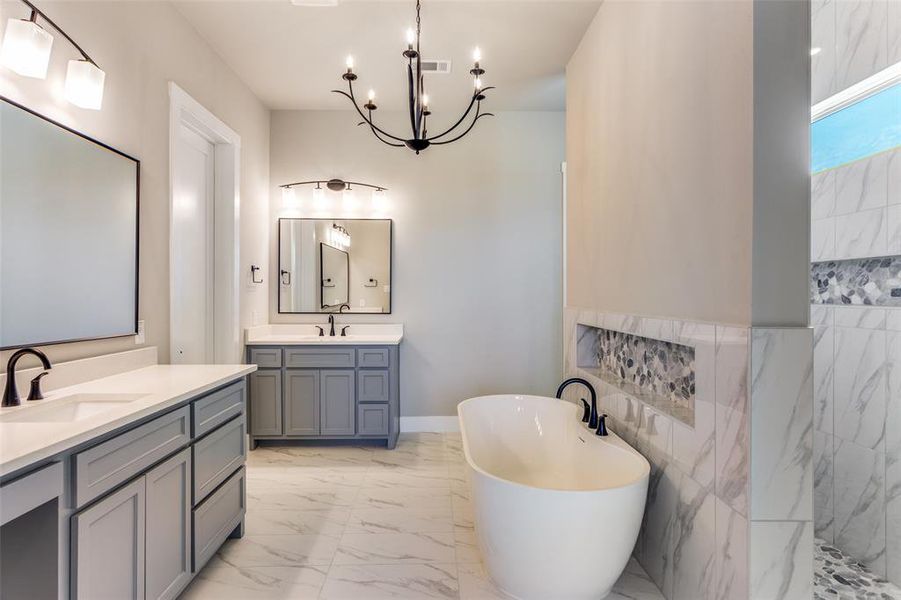 Furnished interior view inside a new home in , Weatherford (Image 10).