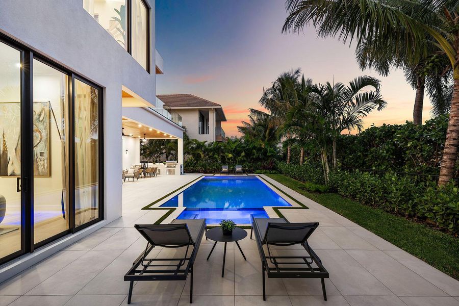 Exterior details and patio area of a home in , Boca Raton (Image 24).