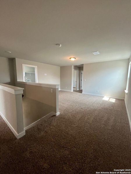 Image 13 of a home in Highland Ridge.