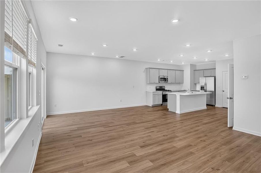 Spacious, unfurnished interior of a new home in Towns at Ivy Creek, Buford (Image 10).