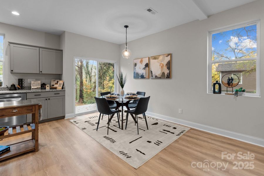 Dining Area Dining Area
