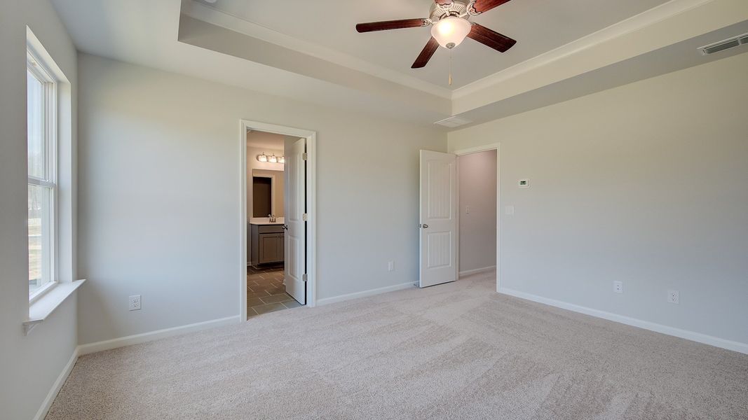 Spacious, unfurnished interior of a new home in Langley Overlook, Loganville (Image 19).