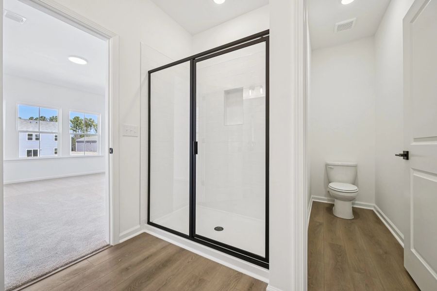 Representative images and renderings are for illustrative purposes. Actual structural options and design finishes of home may vary. Representative images and renderings are for illustrative purposes. Actual structural options and design finishes of home may vary.