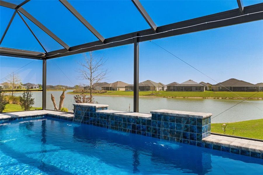Exterior details and patio area of a home in , The Villages (Image 28).