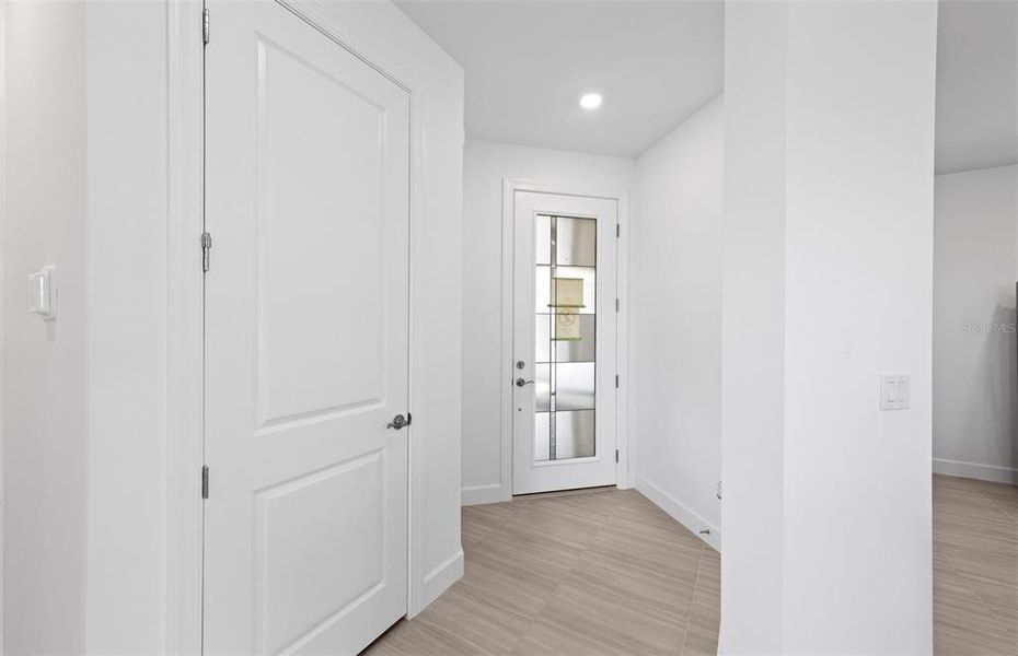 Spacious, unfurnished interior of a new home in BeachWalk by Manasota Key, Englewood (Image 23). Spacious, unfurnished interior of a new home in BeachWalk by Manasota Key, Englewood (Image 23).