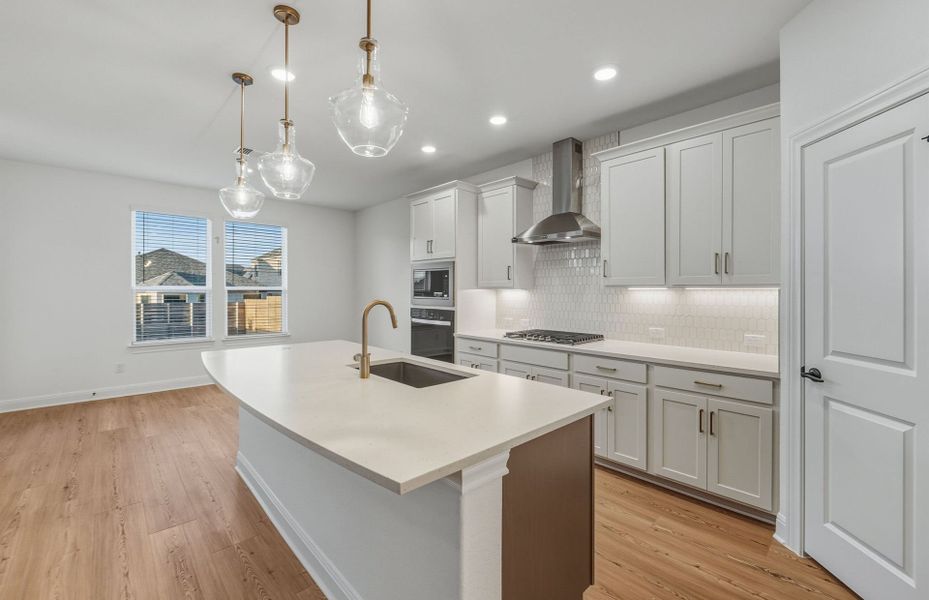 Furnished interior view inside a new home in Horizon Lake, Leander (Image 8).