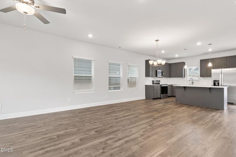 Ral_Knightdale_418 (6) Ral_Knightdale_418 (6)