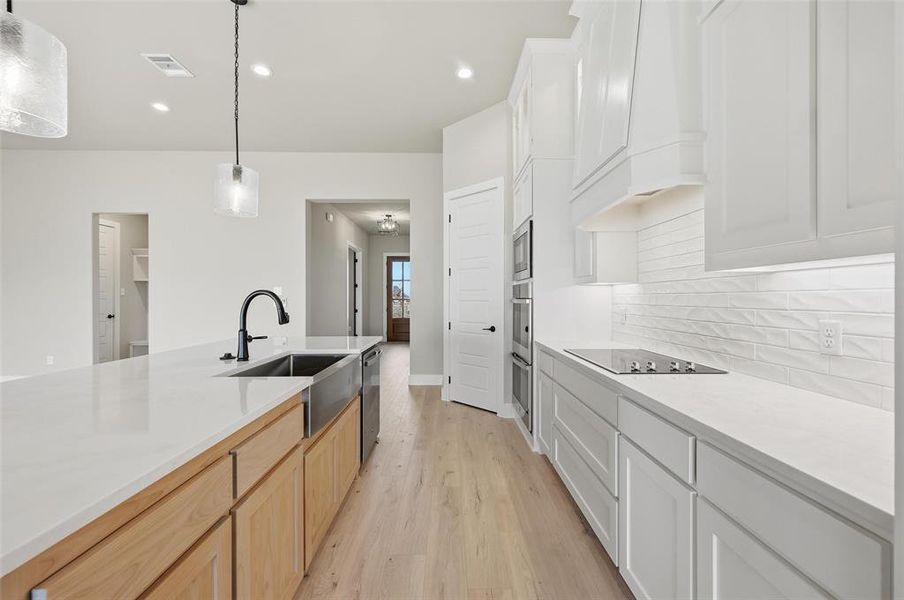 Furnished interior view inside a new home in Coyote Crossing, Godley (Image 8).