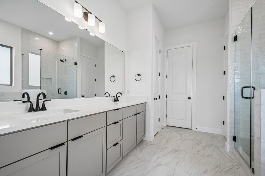 Furnished interior view inside a new home in Sauls Ranch, Round Rock (Image 9).