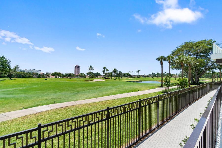 030-200SoutheastMiznerBoulevard-Villa101