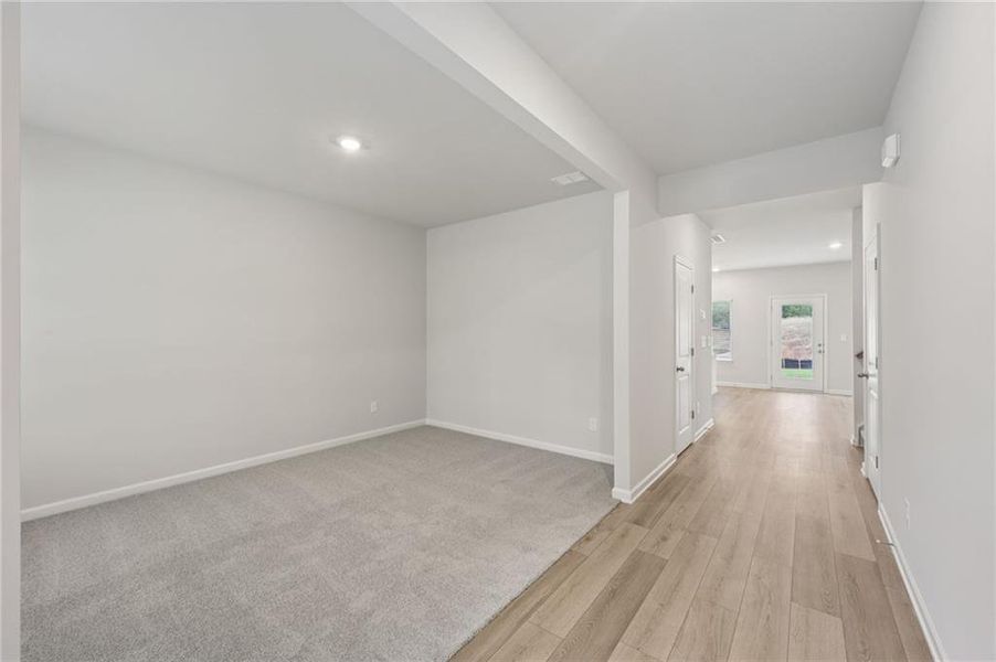 Spacious, unfurnished interior of a new home in Westmont Preserve, Powder Springs (Image 39).