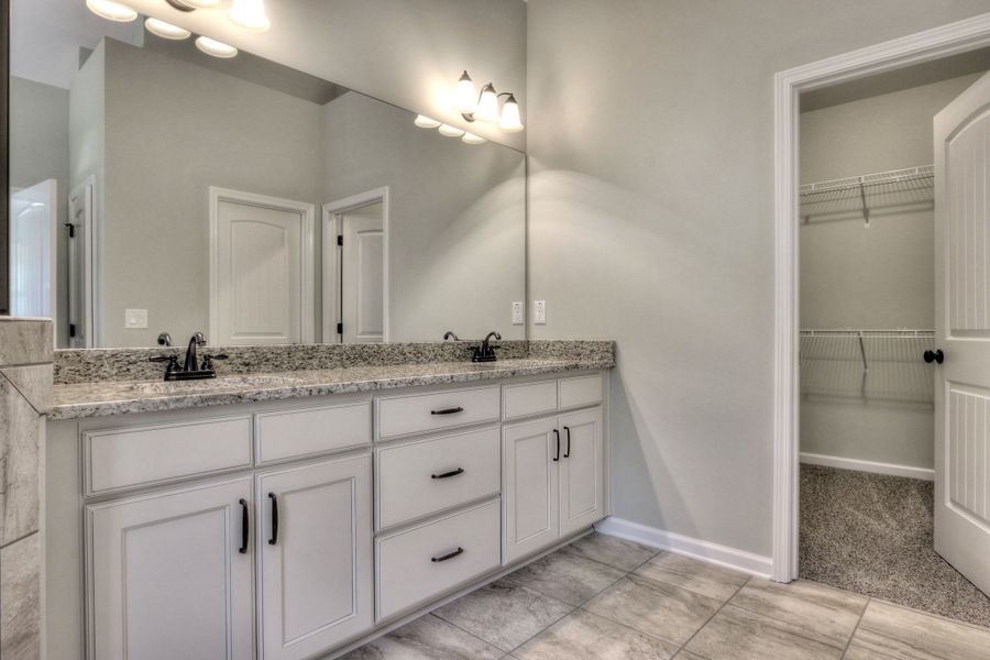 Representative furnished interior of a home built from the The Huntleigh by Bamford and Company in Rowland Springs, Cartersville (Image 9).