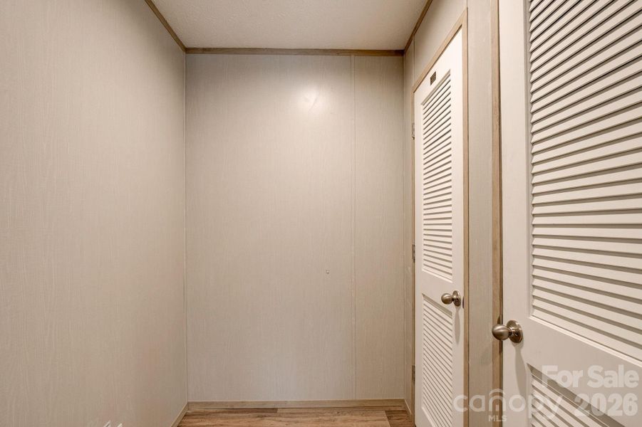 Spacious, unfurnished interior of a new home in , Chester (Image 26).