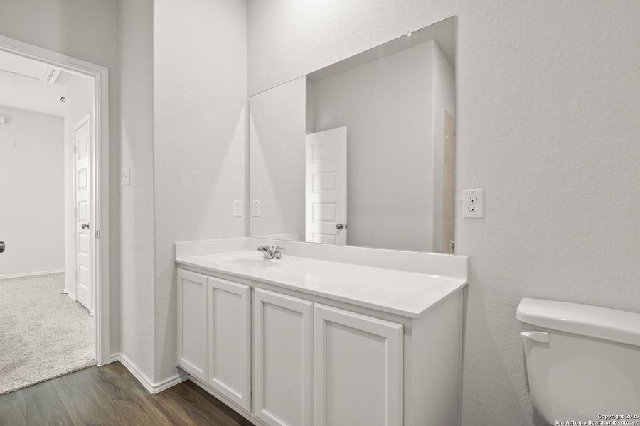 Furnished interior view inside a new home in Blue Ridge Ranch, San Antonio (Image 8).