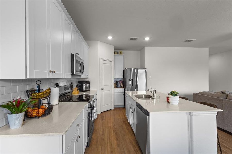 Furnished interior view inside a new home in Bridgewater, Princeton (Image 25).