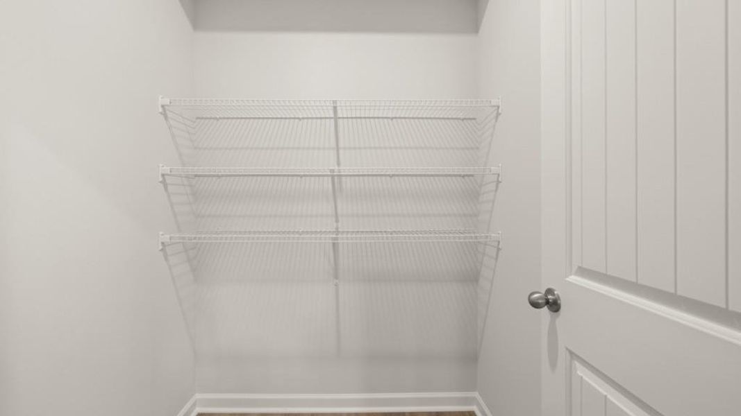 Spacious, unfurnished interior of a new home in Lost Creek, Dallas (Image 31).