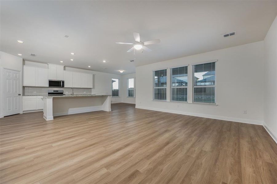 Spacious, unfurnished interior of a new home in The Preserve Estates, Justin (Image 24).