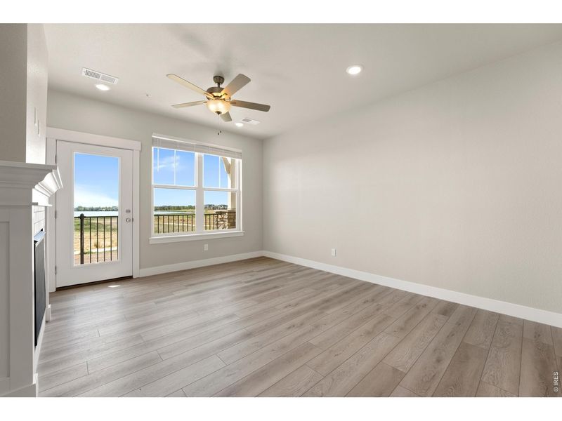 Spacious, unfurnished interior of a new home in The Lakes at Centerra, Loveland (Image 30).