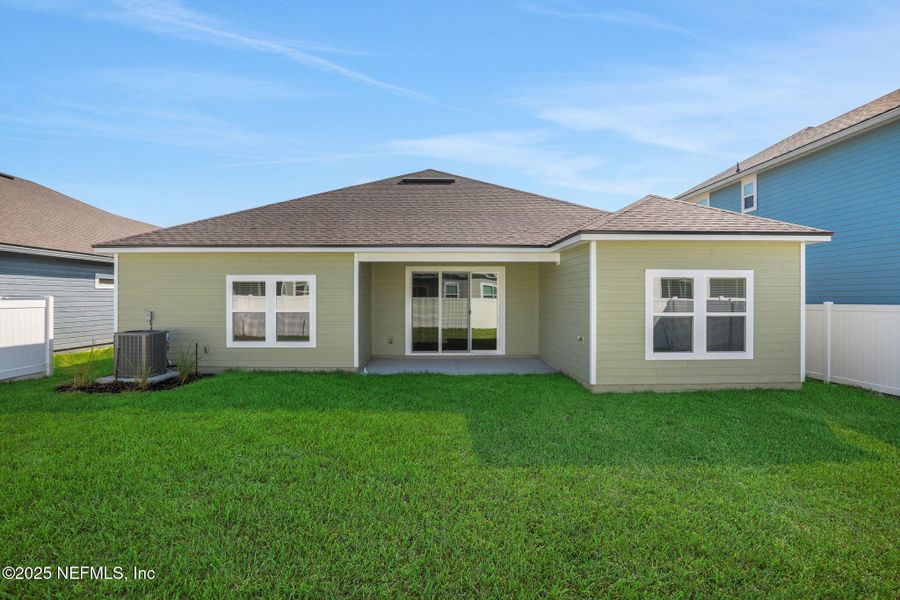 Exterior details and patio area of a home in Jennings Farm, Middleburg (Image 20).