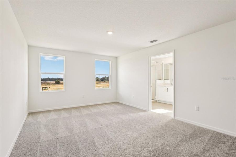 Spacious, unfurnished interior of a new home in Trailside, Mount Dora (Image 32).