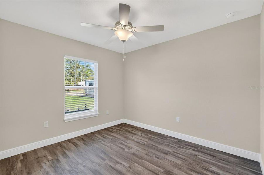 Spacious, unfurnished interior of a new home in , Ocala (Image 12).
