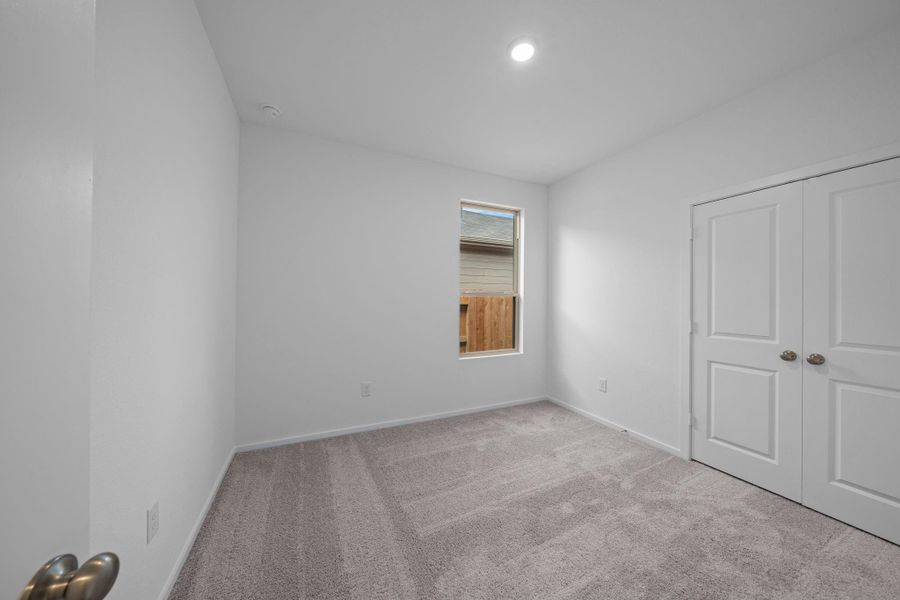 Spacious, unfurnished interior of a new home in , Conroe (Image 6).