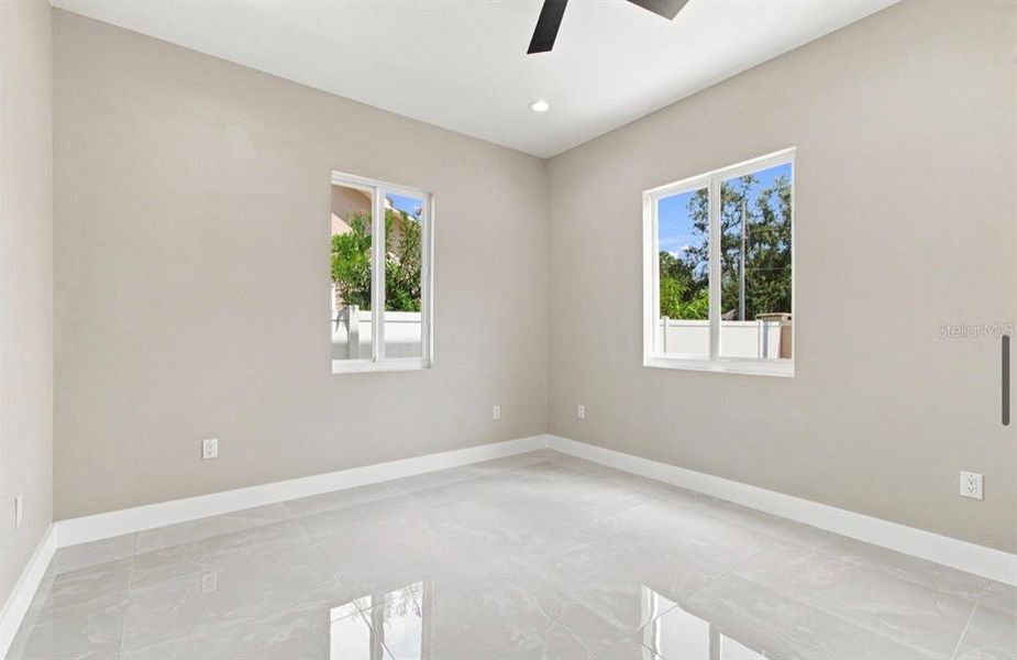 Spacious, unfurnished interior of a new home in , Tampa (Image 76).