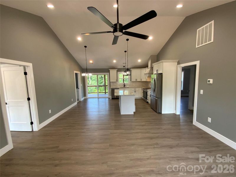 Spacious, unfurnished interior of a new home in , Forest City (Image 15).