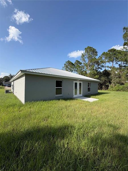 Exterior details and patio area of a home in , Lake Wales (Image 2). Exterior details and patio area of a home in , Lake Wales (Image 2).