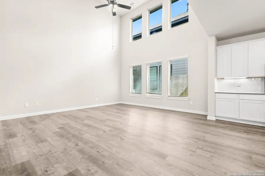 Spacious, unfurnished interior of a new home in Morgan Meadows, San Antonio (Image 9). Spacious, unfurnished interior of a new home in Morgan Meadows, San Antonio (Image 9).