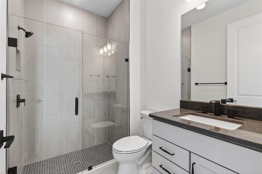 Lot68–13814DalradaAve_bath2 Lot68–13814DalradaAve_bath2